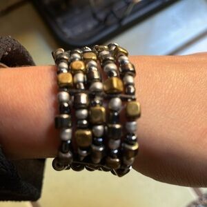 Rocker beaded bracelet